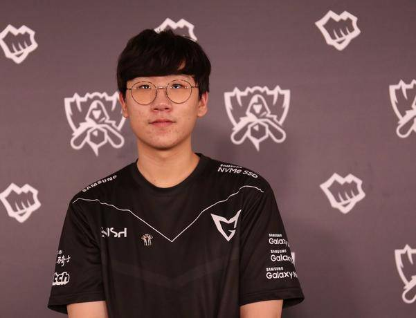 LOL：Doinb谈尺帝离队内幕，想来LPL发展，老岳爆料EDG要重建