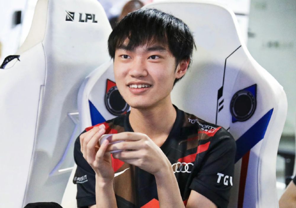 外网：LPL可能诞生银河战队，阵容左手、wei、ruler和meiko