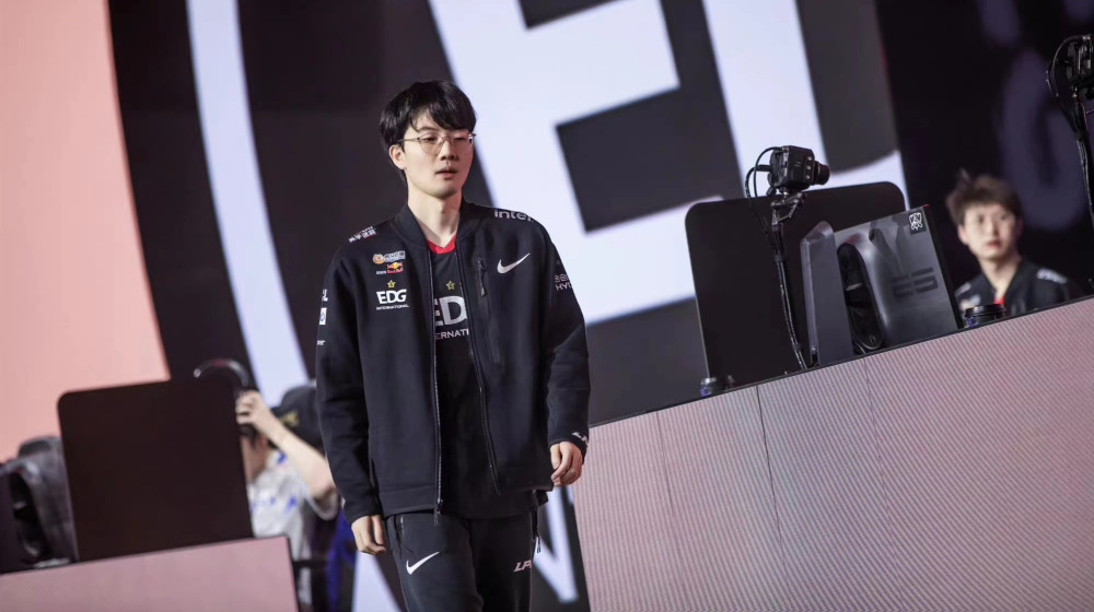 小吕布将LPL打醒？Viper和Ruler成转会宠儿，2个因素影响去向