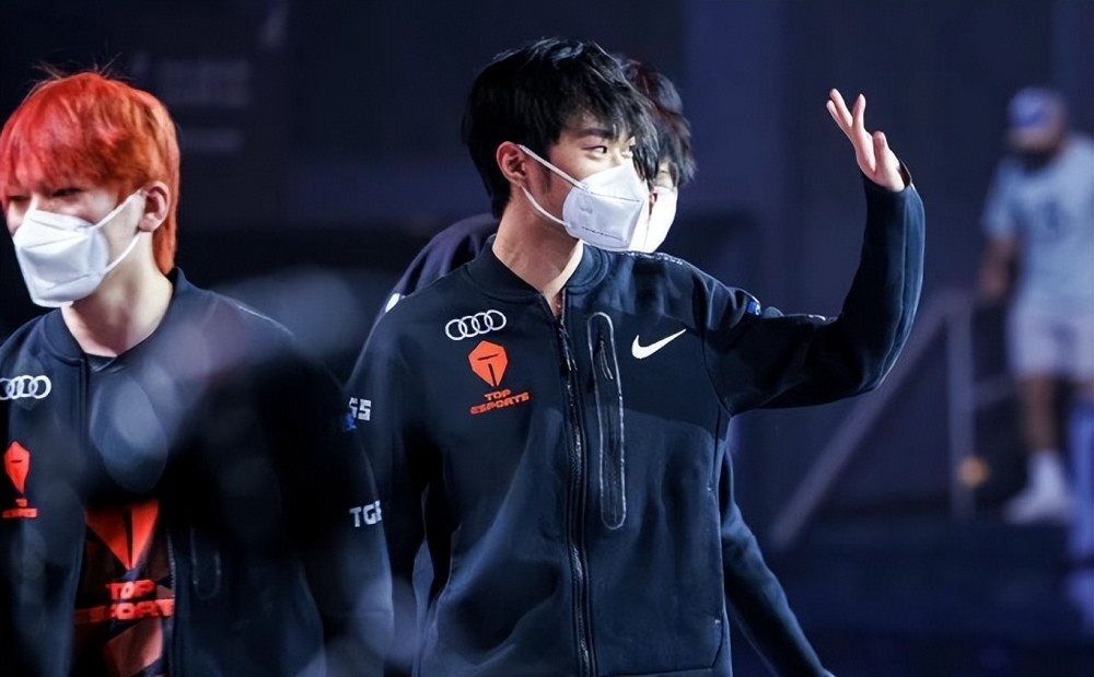 4500万之后，K皇又引热议，牙膏成自己的替补？北枫：离谱