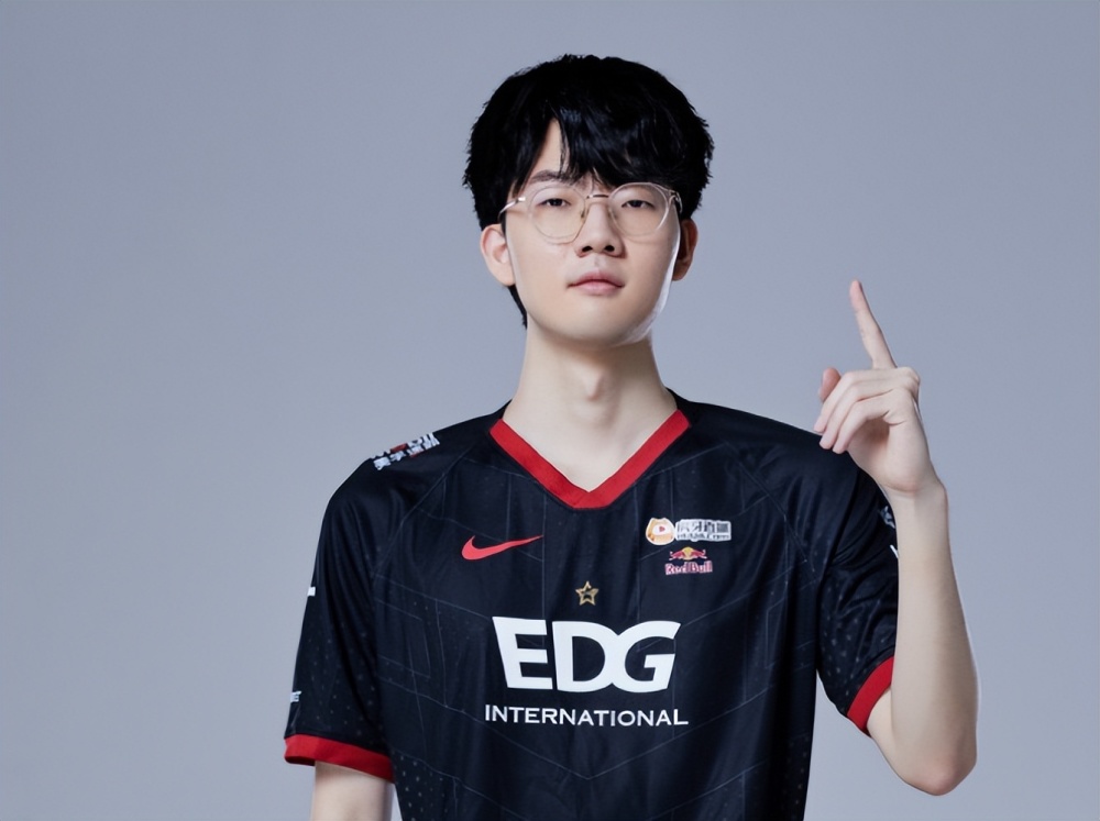 恭喜EDG？韩媒爆料：Viper应该会留在EDG，他对LPL生活很满意