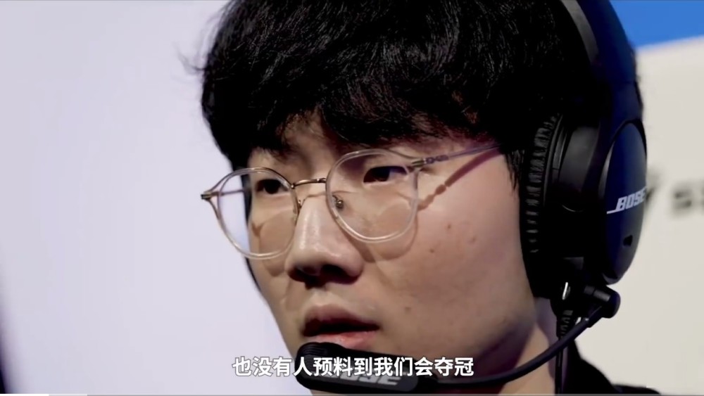 “Viper受了很多苦，应留在EDG”，韩教练透露：LPL要有新AD了