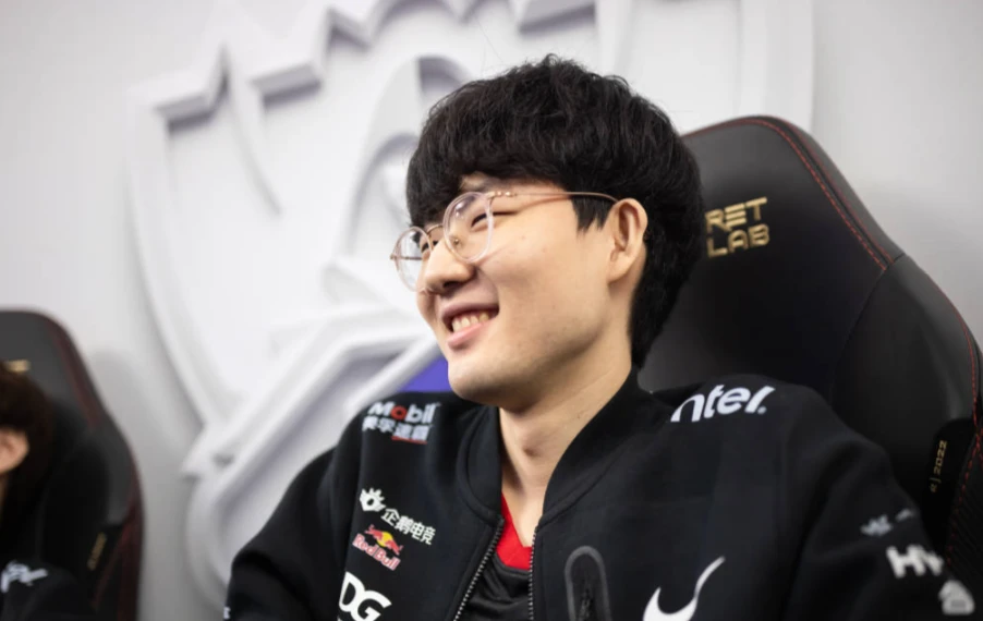 LOL：KT教练爆料Viper留队，硬币哥谈Faker续约一事，想换队