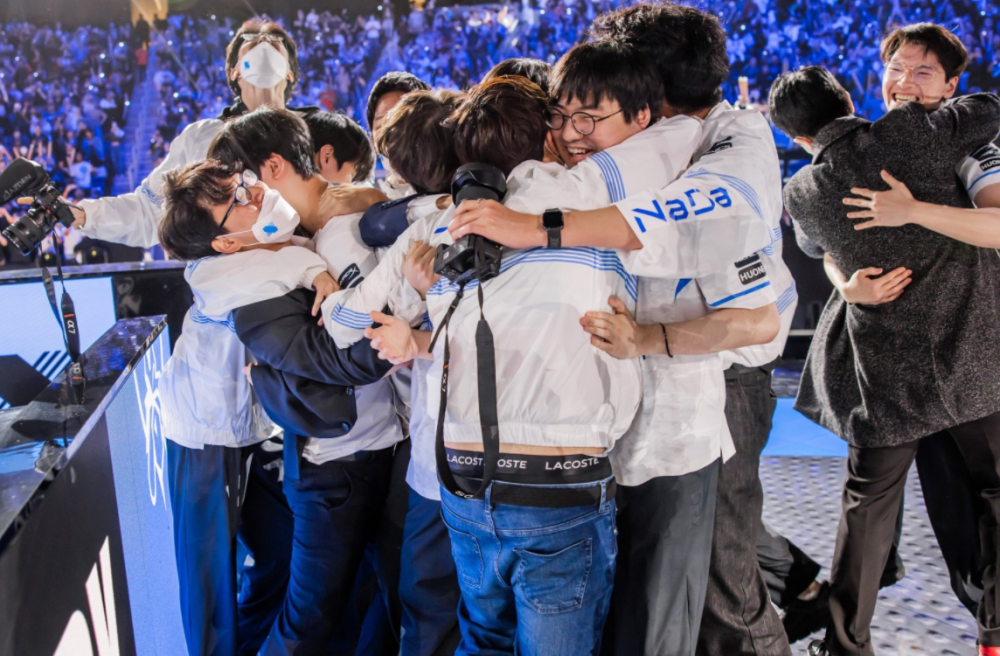 四大赛区第一位“日援”？DFM上单Evi恐将加盟LEC？可惜年龄有点大