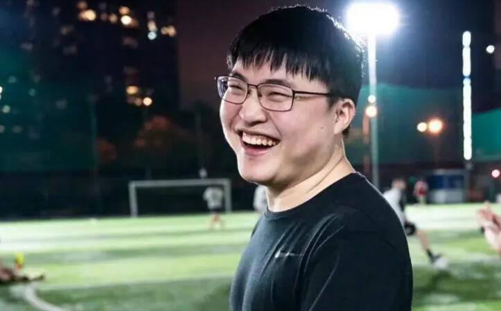 LPL全明星投票公布，uzi碾压JKL拿到第一，中单前三名里没有左手