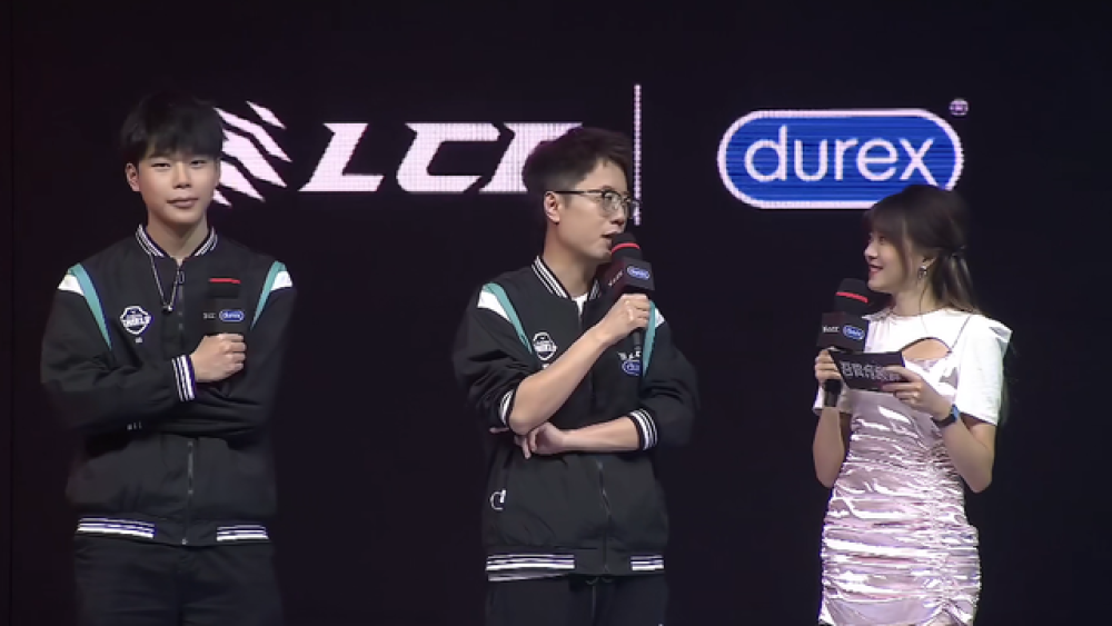 LPL解说杯节目效果拉满，现场比赛隔空嘲讽，米嫂现场应援！