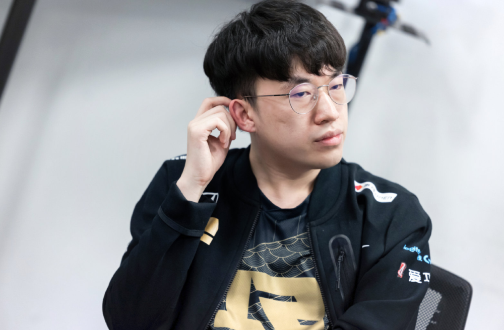 恭喜RNG？知情人爆料：小虎wei已续约！Theshy还没和WBG续约