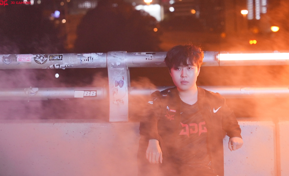 为留Kanavi京东组战舰，重金买尺帝！Doinb不慎说漏嘴人都吓傻了