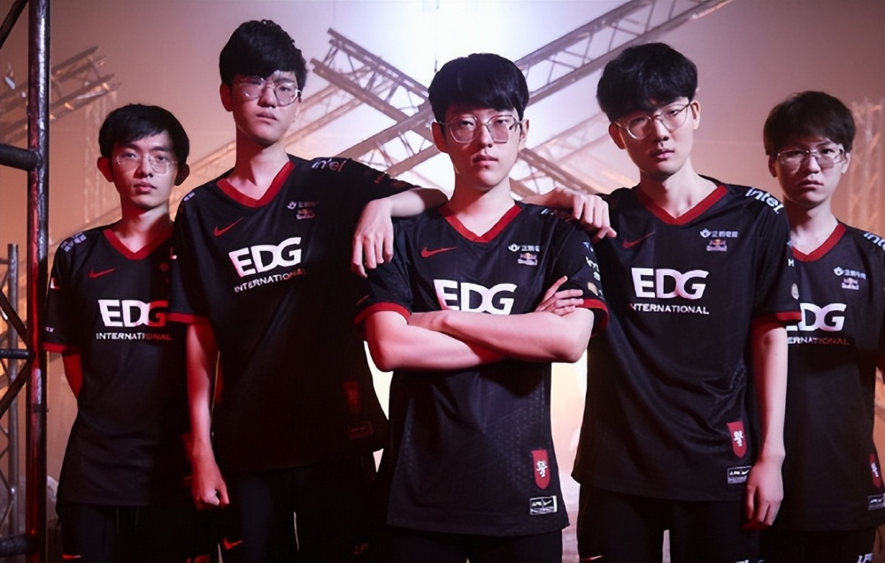 EDG双C要回LCK？另外三个人怎么办？张导：不敢相信