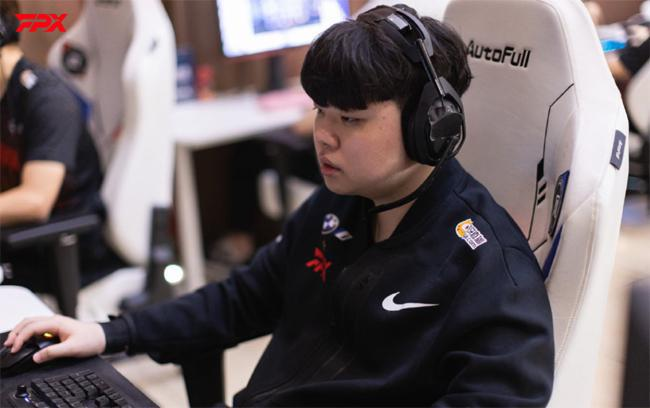 LOL：HLE官宣Viper加入，EDG重组势在必行，小学弟没去HLE