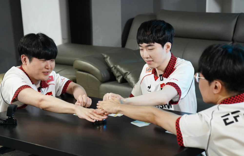 转会期开启，LCK队伍率先官宣大名单，EDG冠军双C去向存疑