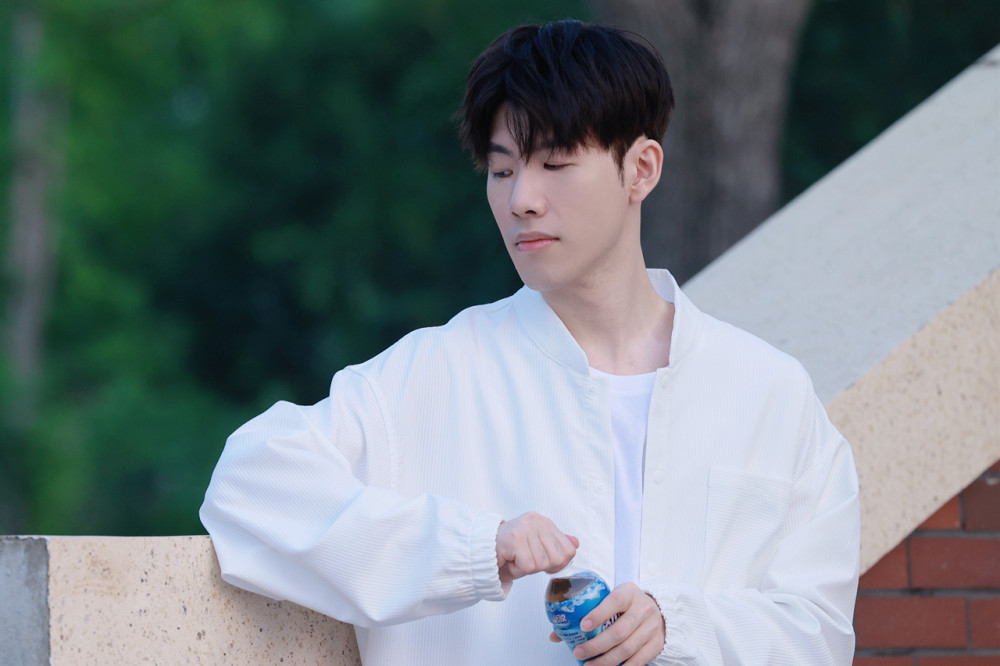 LPL全明星投票结束，TheShy力压Uzi，第4次获年度最受欢迎选手