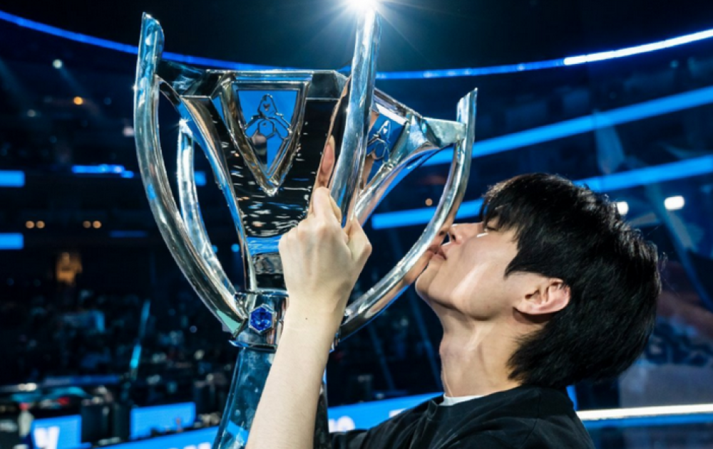 DK的冠军拼图来了，Deft强势加入，张导：他还想再次夺冠