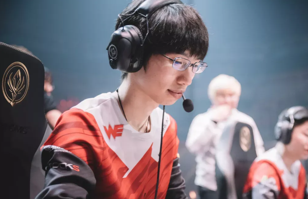 不在今天，也不在明年？WE官宣打野选手beishang离队