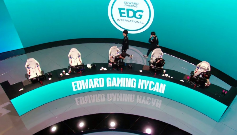 EDG阵容基本确定，RNG成受害者！想要补强，引入Rookie会更好