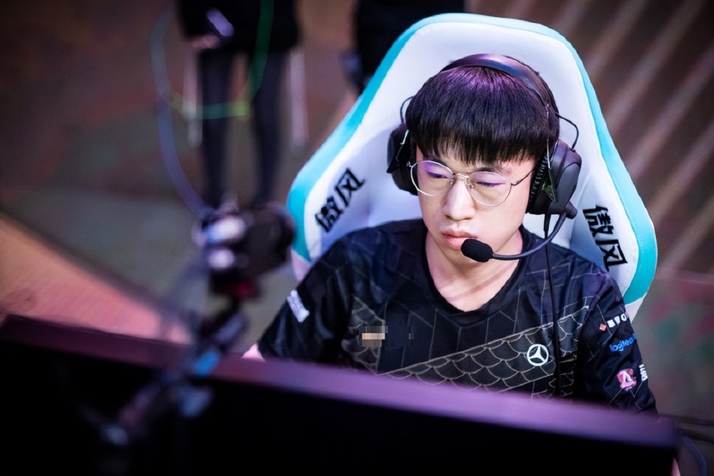 小虎和Gala离开RNG？知情人爆料：RNG考虑签ELK，小虎去WBG