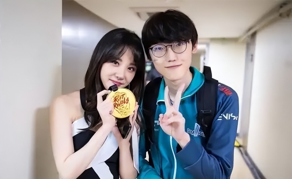 S10世一上退役！从次级联赛到世界冠军，六边形上单Nuguri的故事