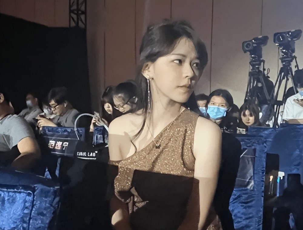 沫子有多离谱？你会在任何地方看到沫子整活，网友直呼太牛了