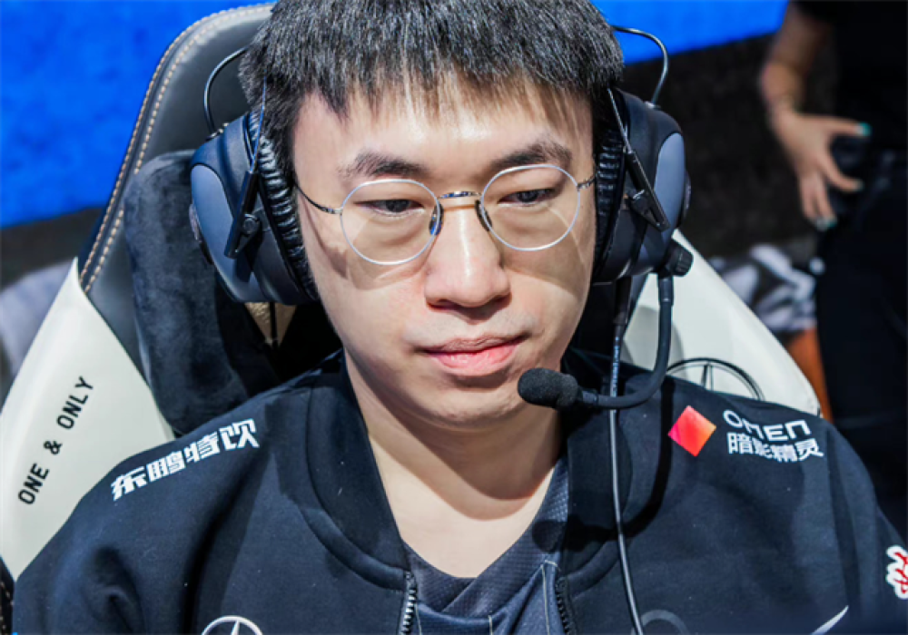 RNG真无计可施了，巧用小虎换来LPL注册资格，却又被冻结300万？