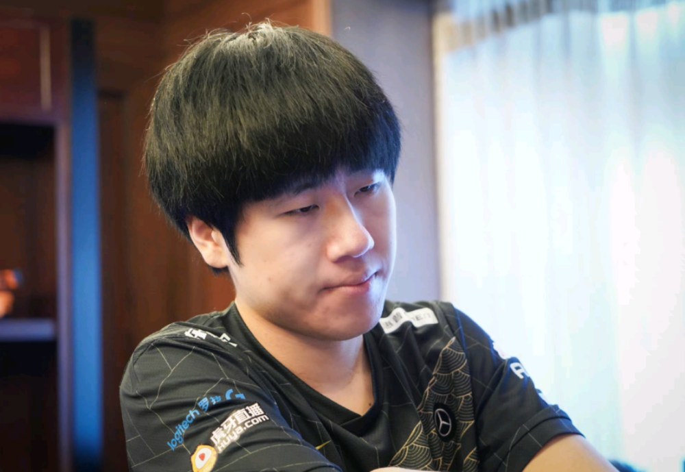 知情人爆料：Gala高薪续约RNG，年薪仅低于JKL！焕烽去了TT