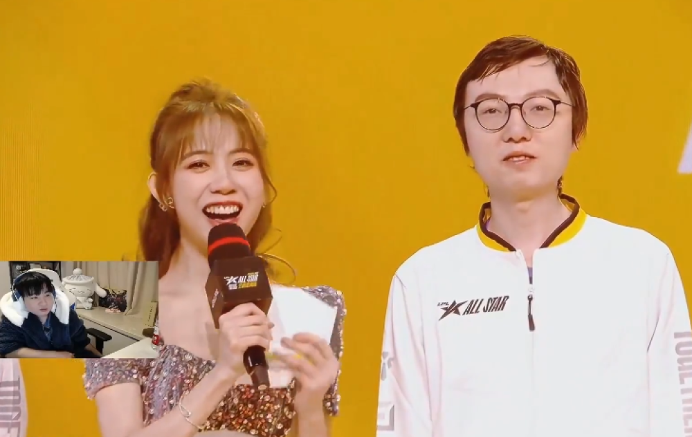 水晶哥有奖杯了，Mlxg都为他开心，梦幻联动击败对手，梦回巅峰