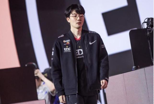 Viper透露离开EDG原因：在LCK夺冠这是我十分想要实现的目标之一