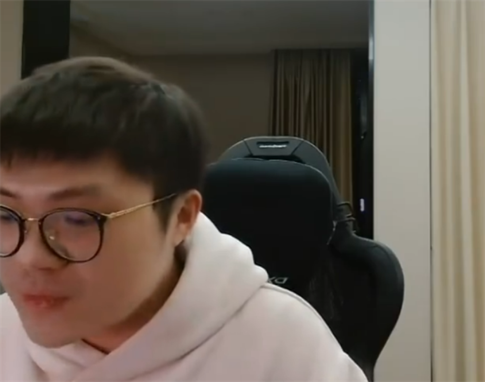 Doinb不但被涵艺损一顿，LNG左雾也内涵：tarzan很愿意带新人