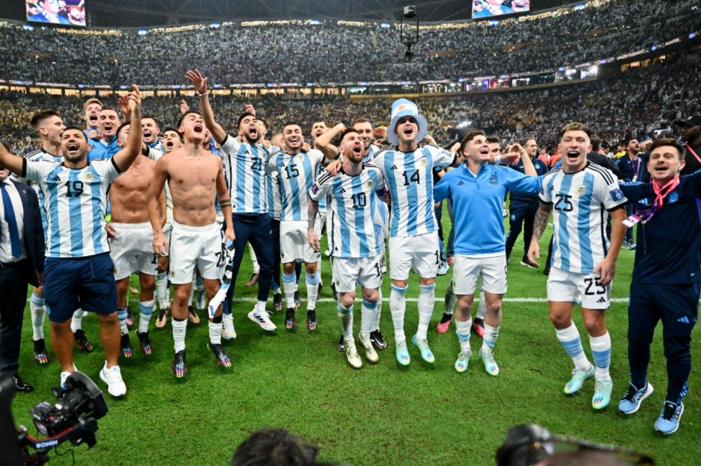 阿根廷夺2022世冠，Karsa晒出7位数“梅西定制手表”，太帅了！