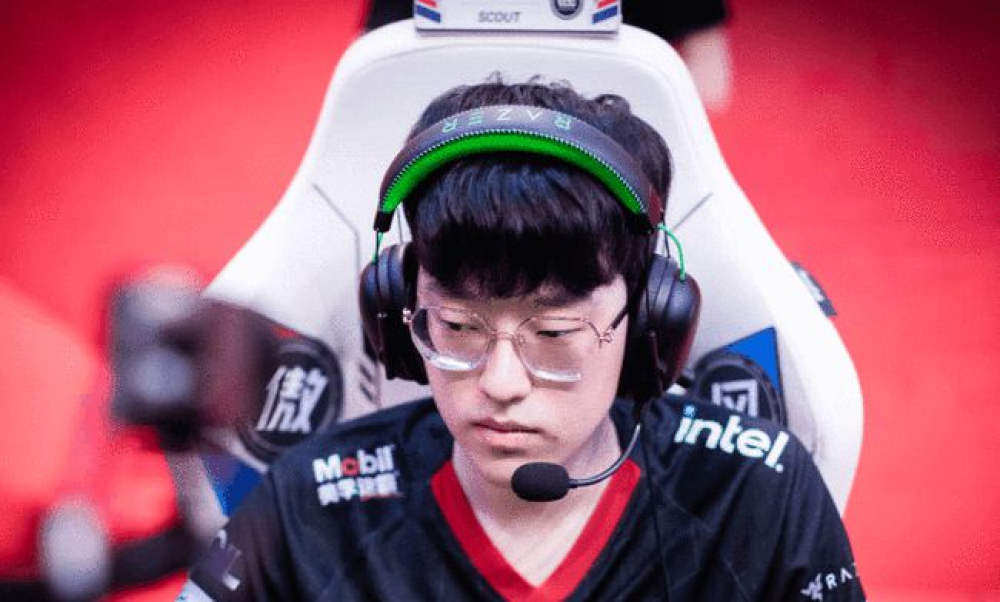 LOL：Scout首秀平平无奇，EDG新阵容训练赛被虐，选手全员自闭