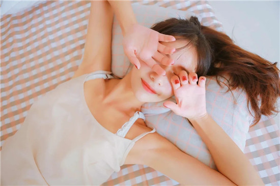 榴莲丝瓜秋葵草莓榴莲绿巨人最新版：轻松搜索到各种资源的播放APP