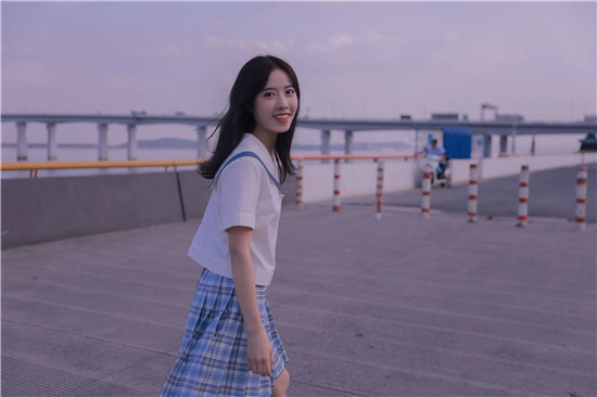 香蕉榴莲丝瓜草莓污免费下载污版：轻松解闷的播放器