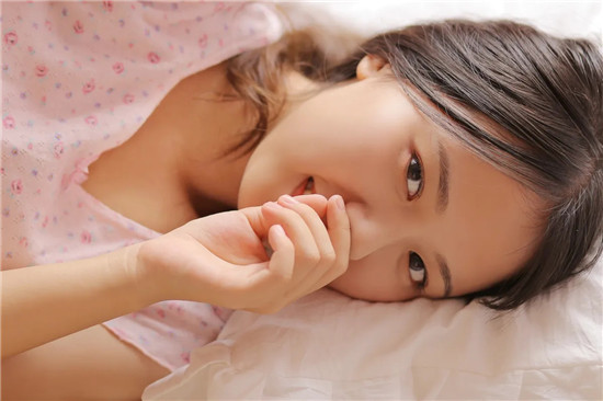 草莓香草丝瓜秋葵向日葵榴莲无限制版：只要是热门视频都可以优先推出的播放器